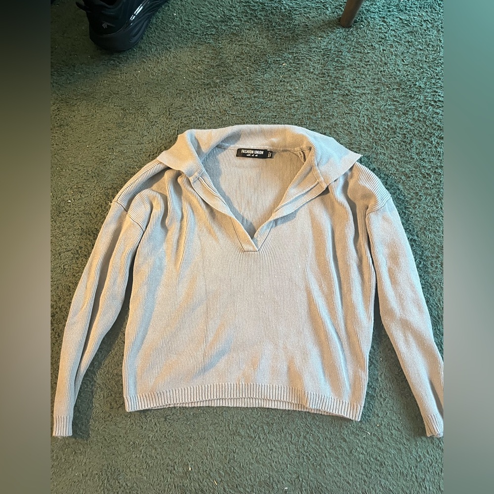 Fashion Union Women's Light Beige V-Neck Open Collar Sweater